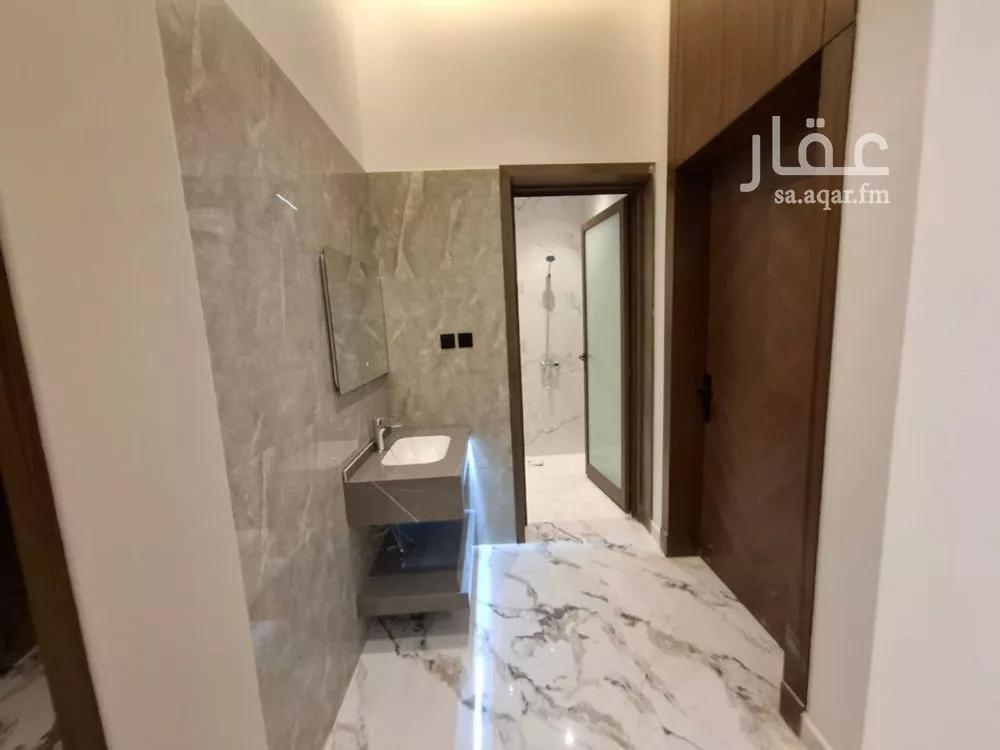 6 bedroom floor in Badr 6