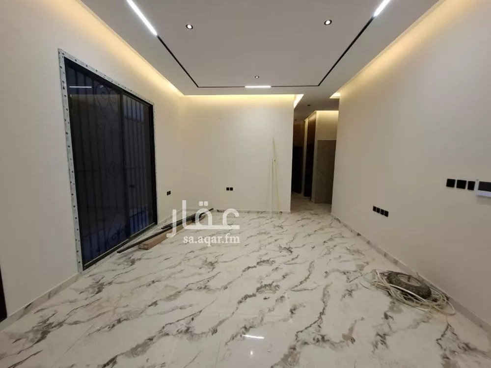 6 bedroom floor in Badr 8