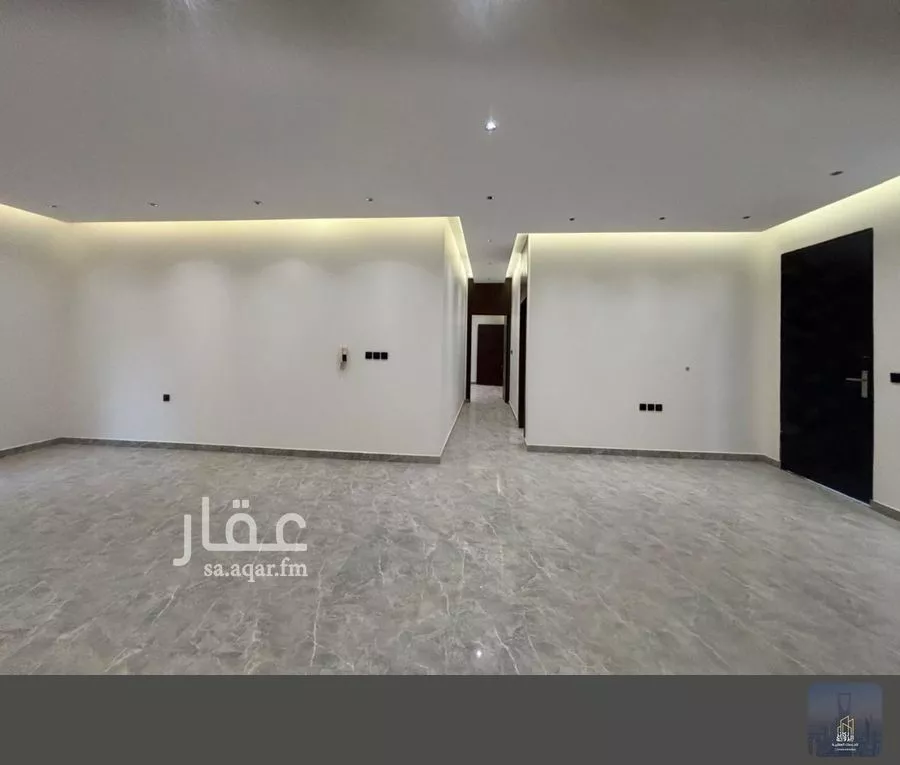 5 bedroom floor in Al Janadriyah 2