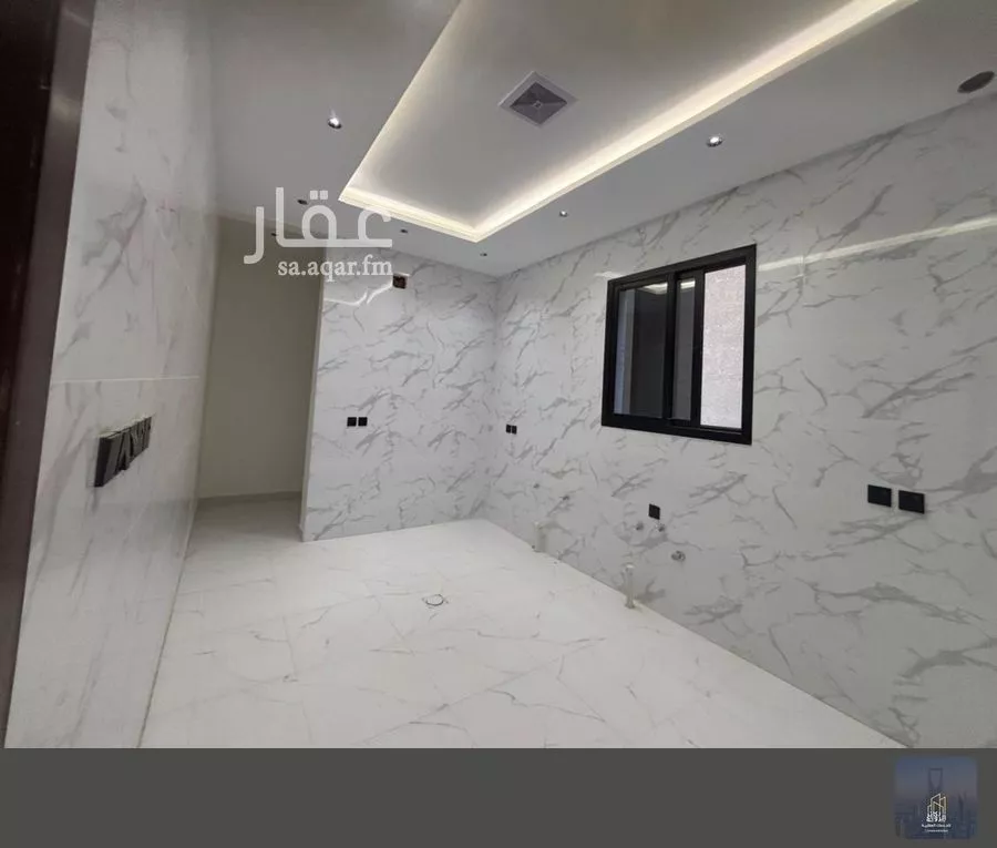 5 bedroom floor in Al Janadriyah 11