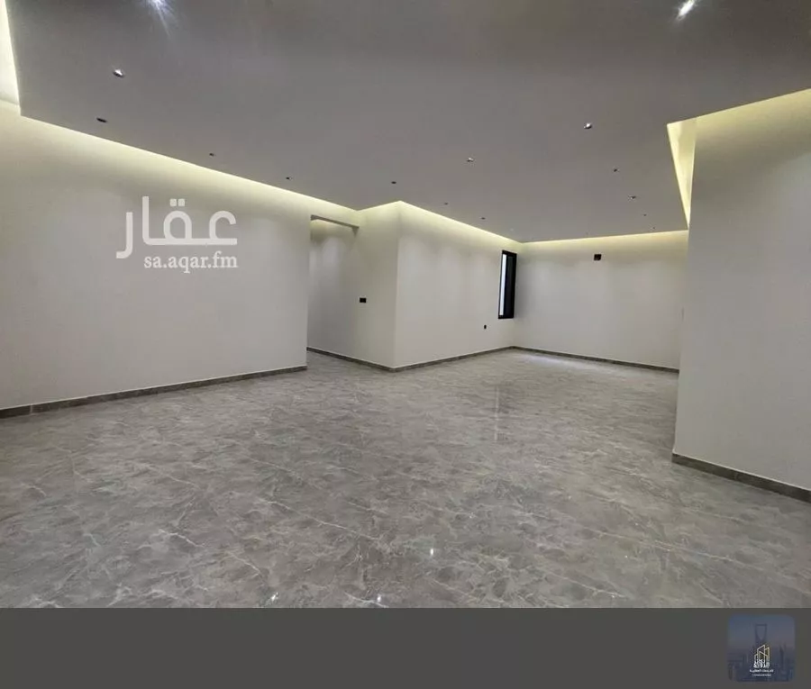 5 bedroom floor in Al Janadriyah 12