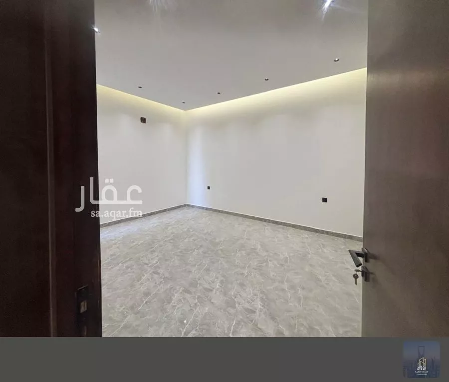 5 bedroom floor in Al Janadriyah 14