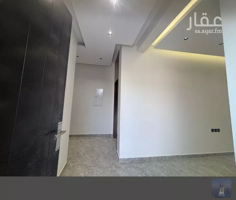 5 bedroom floor in Al Janadriyah 16