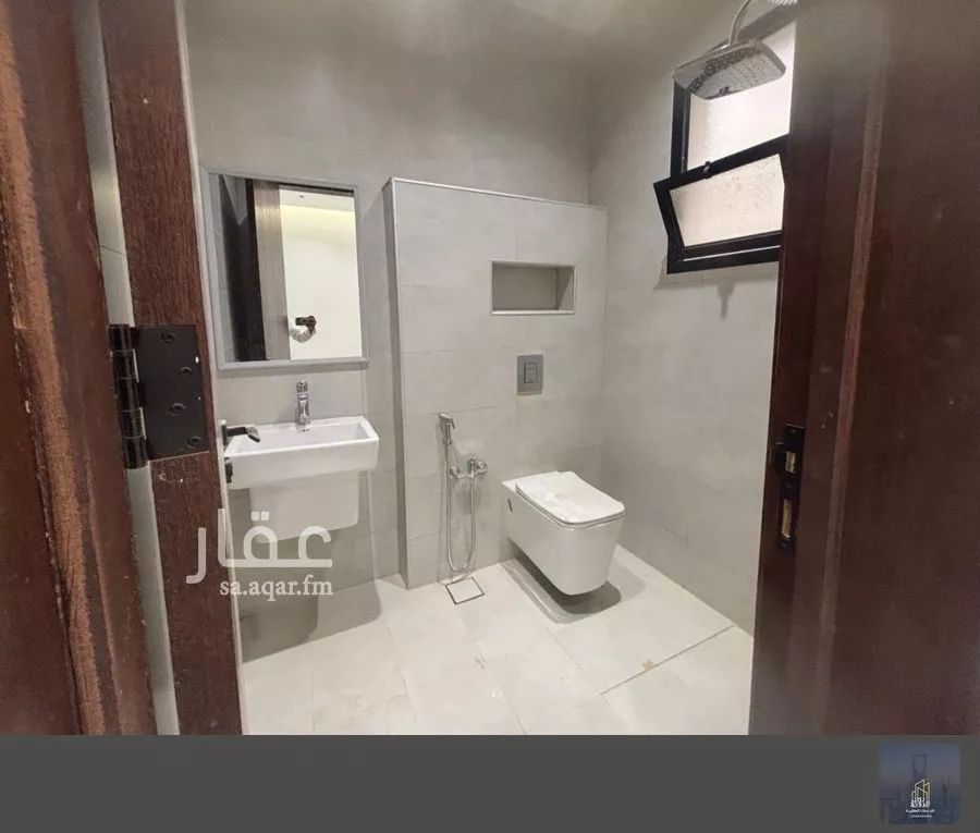 5 bedroom floor in Al Janadriyah 4