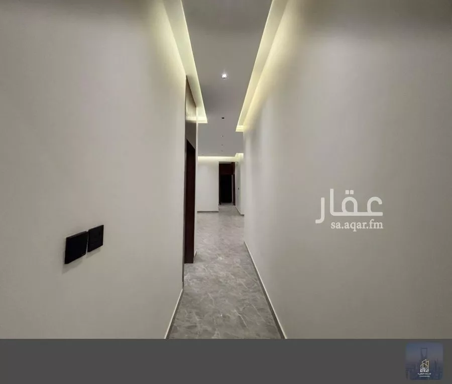 5 bedroom floor in Al Janadriyah 9