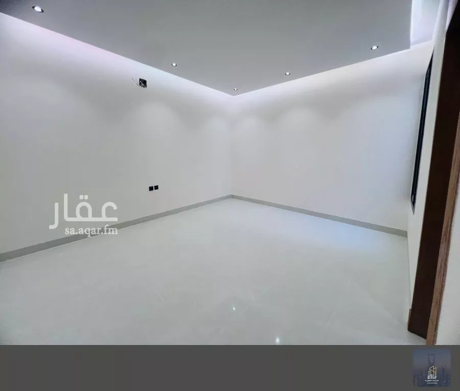 6 bedroom floor in Al Janadriyah 10