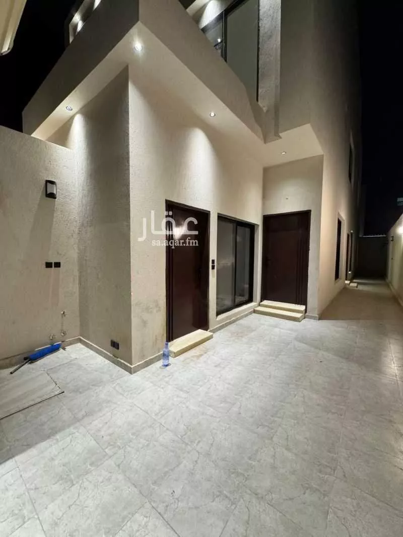 4 bedroom floor in Al Zahrah 2