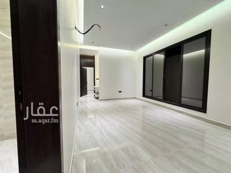 4 bedroom floor in Al Zahrah 17