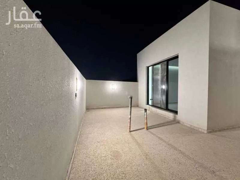 4 bedroom floor in Al Zahrah 28