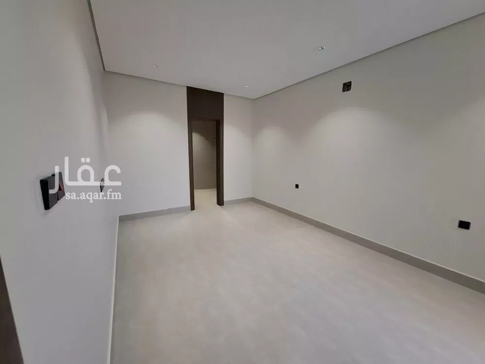 5 bedroom floor in Al Janadriyah 11