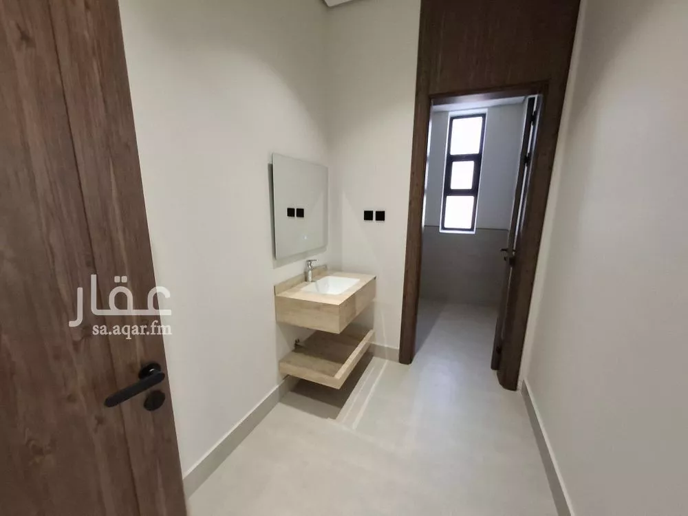 5 bedroom floor in Al Janadriyah 12
