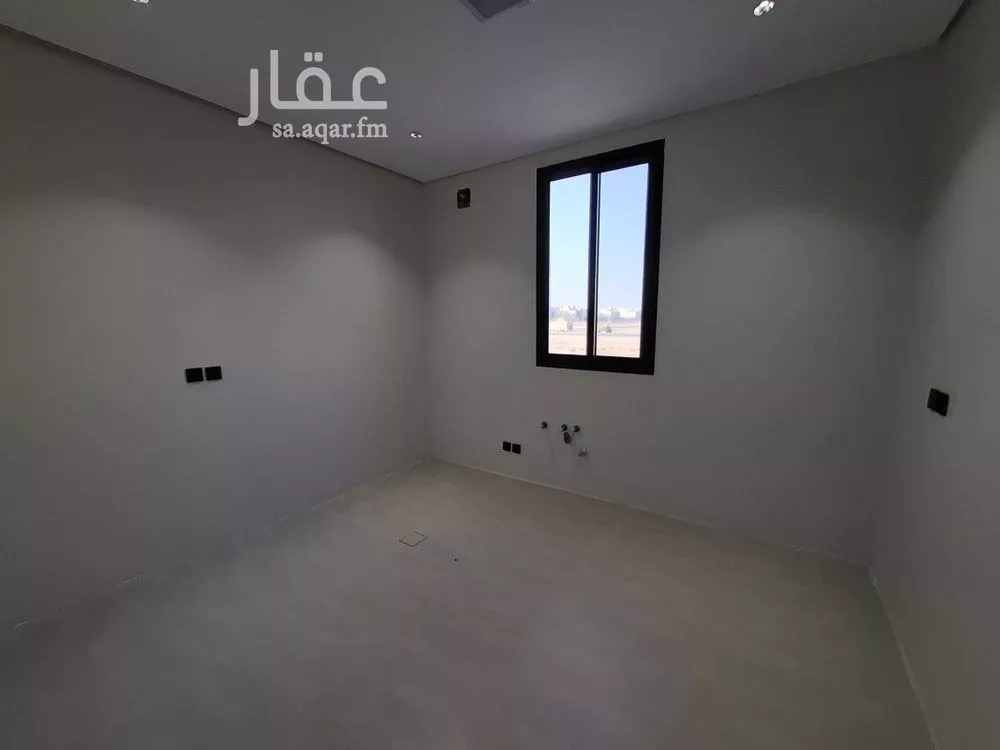 5 bedroom floor in Al Janadriyah 5