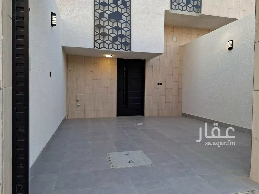 5 bedroom floor in Al Janadriyah 7