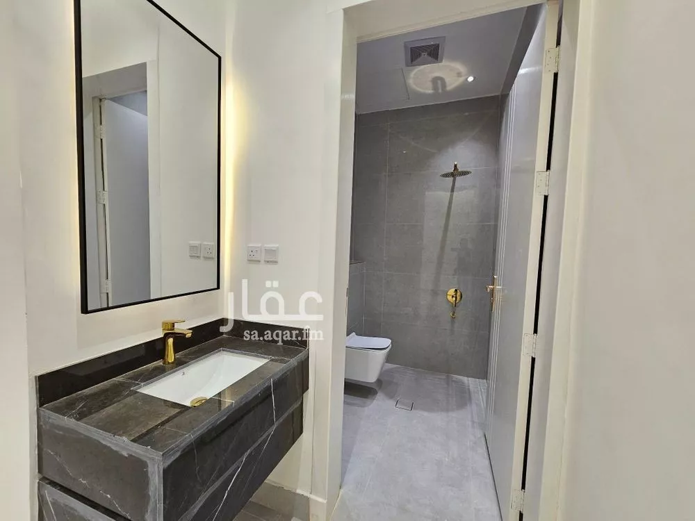 4 bedroom floor in Al Maizilah 11