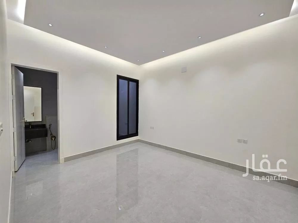 4 bedroom floor in Al Maizilah 13
