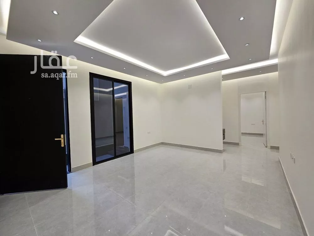 4 bedroom floor in Al Maizilah 10