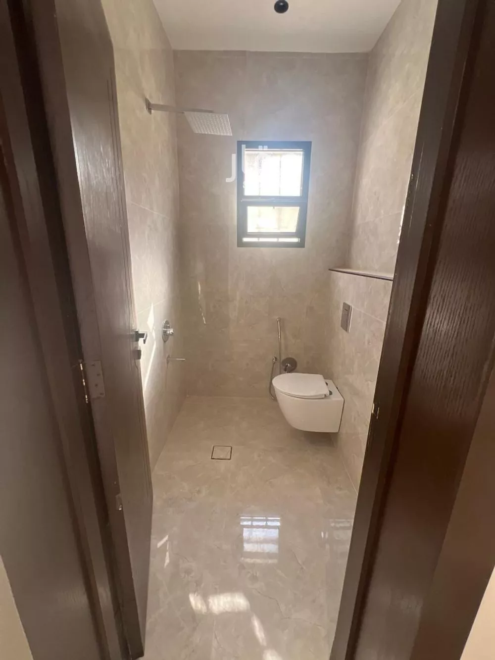 دور 6 غرف في عكاظ 7