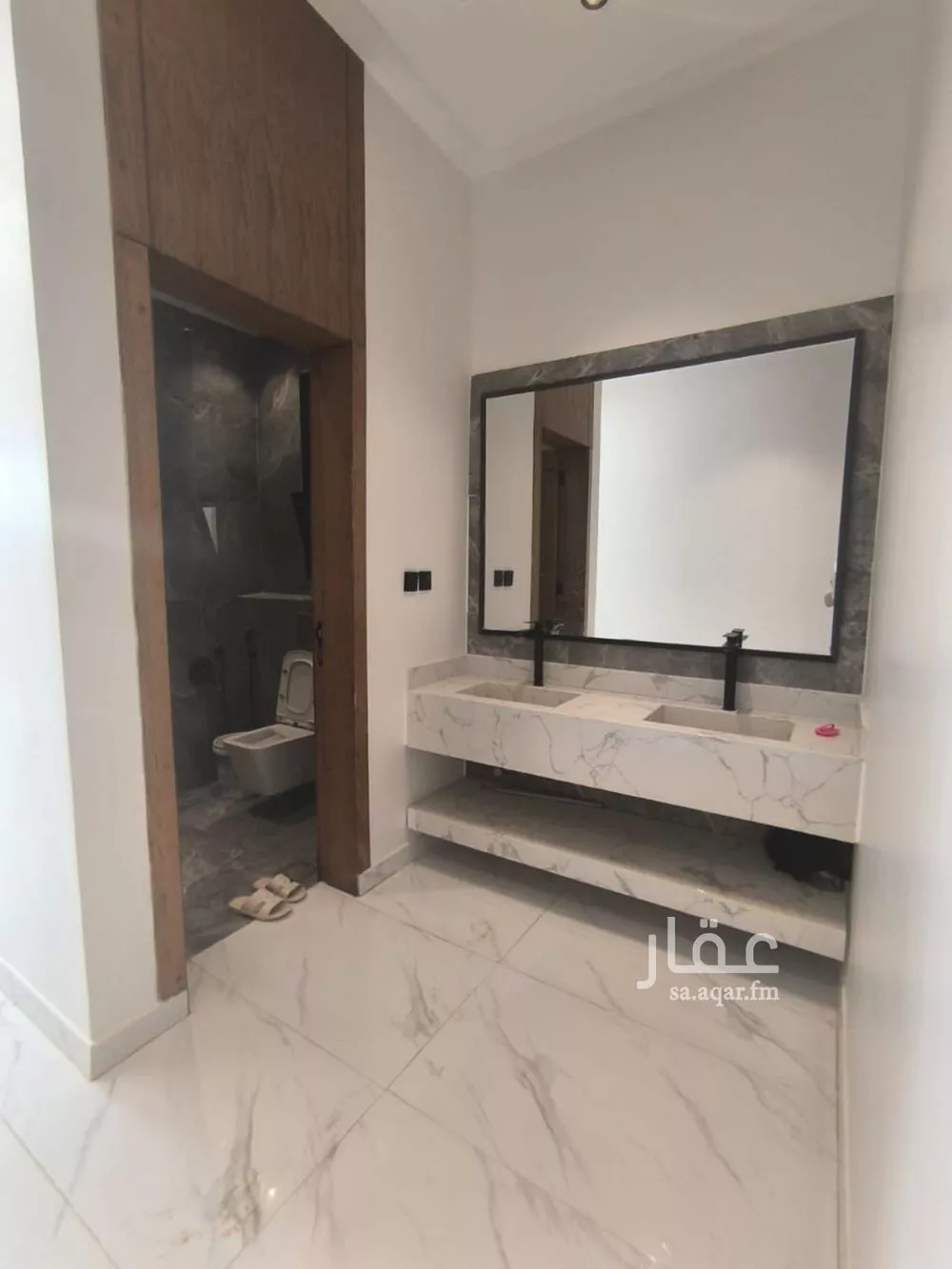 5 bedroom floor in Al Janadriyah 10