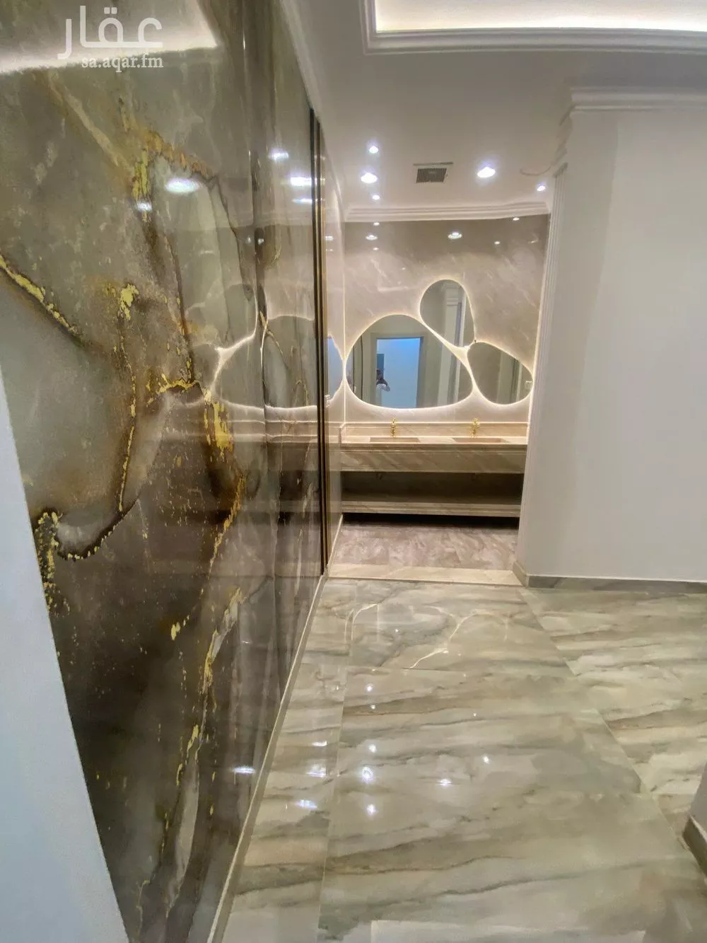 5 bedroom floor in Ash Sharq 3