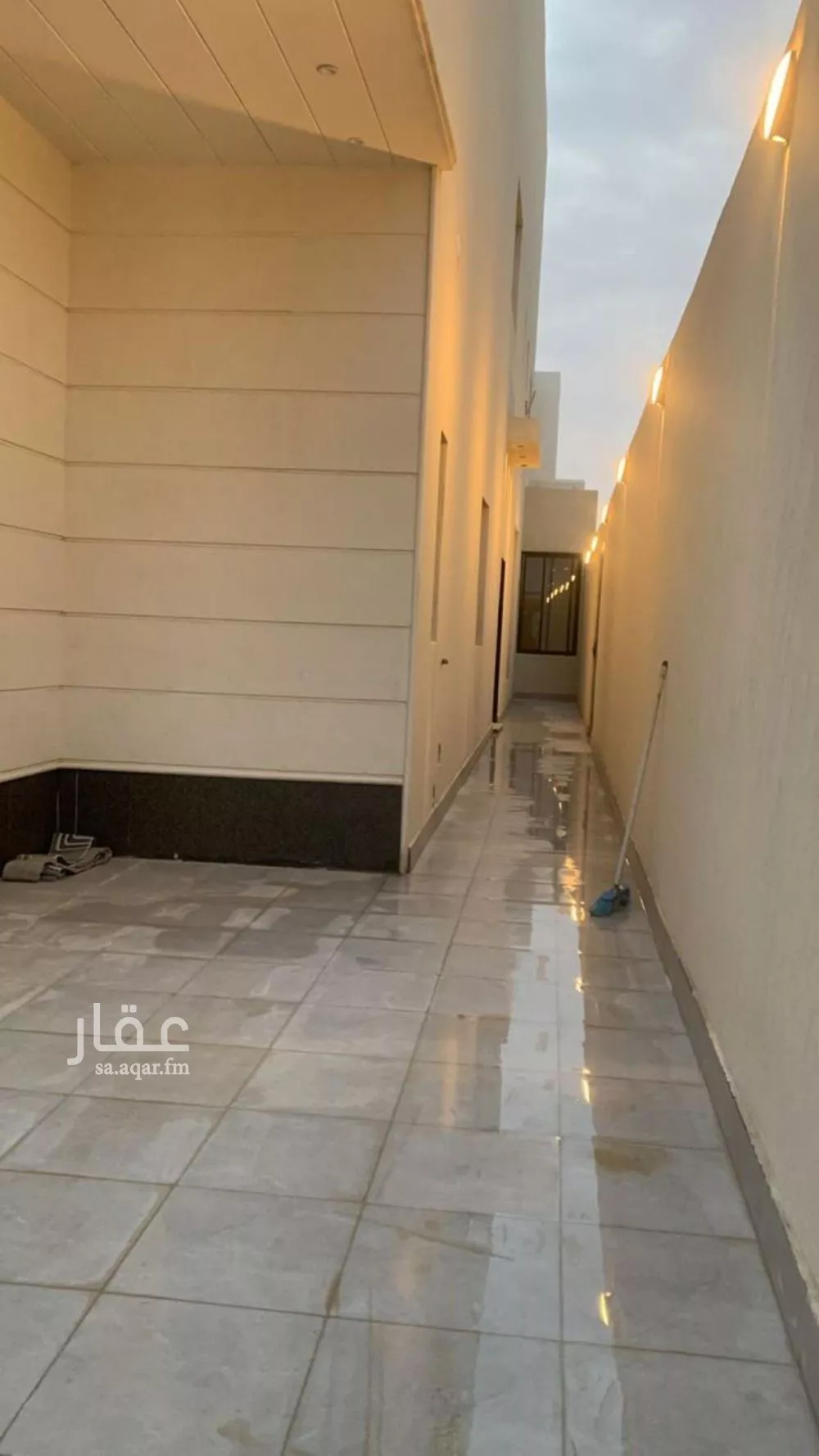 4 bedroom floor in Al Janadriyah 9