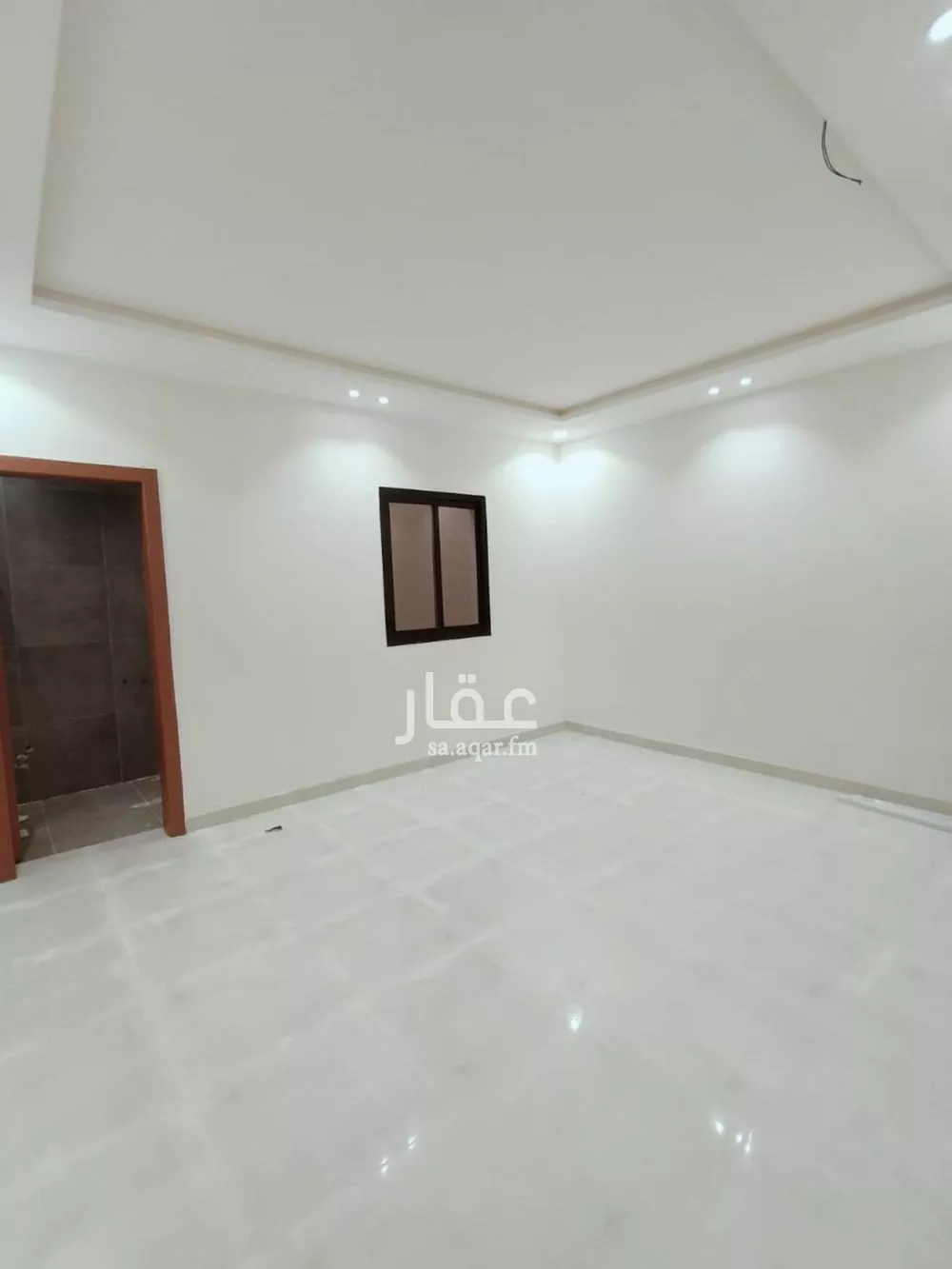 5 bedroom floor in Okaz 6