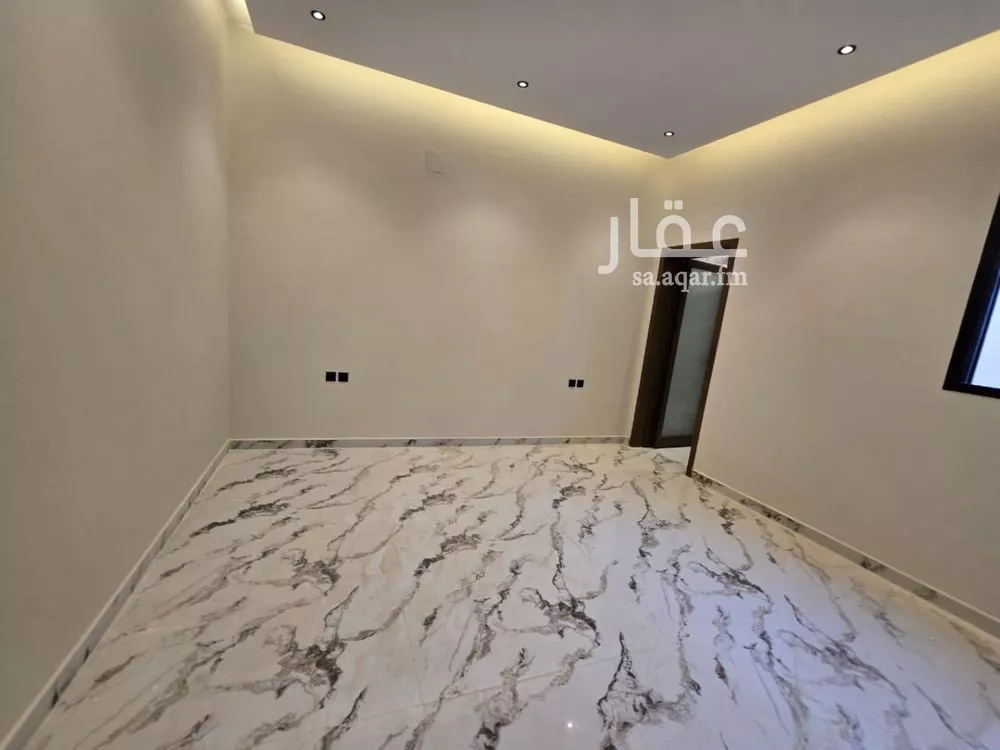 7 bedroom floor in Badr 4