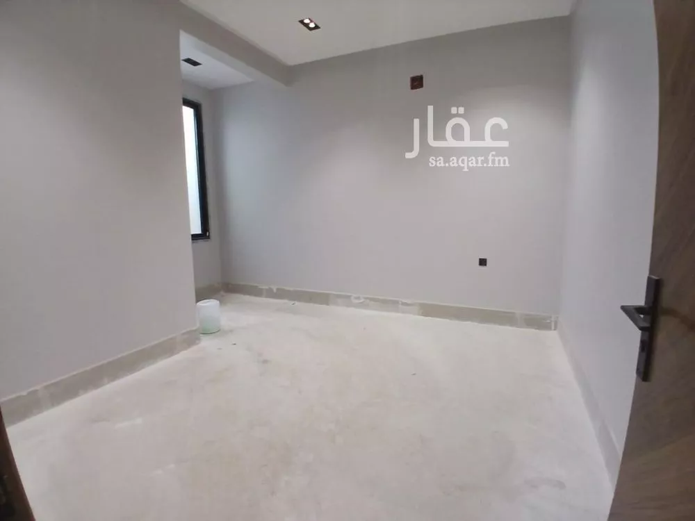 3 bedroom floor in Al Uraija Al Gharbiyah 5