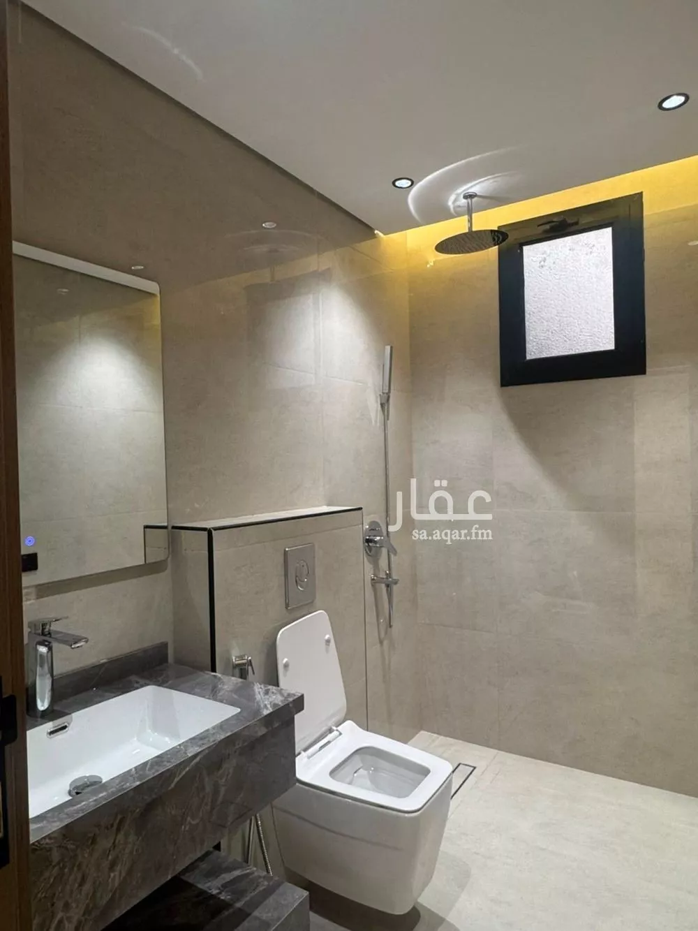 3 bedroom apartment in Shathah, Madinah 6
