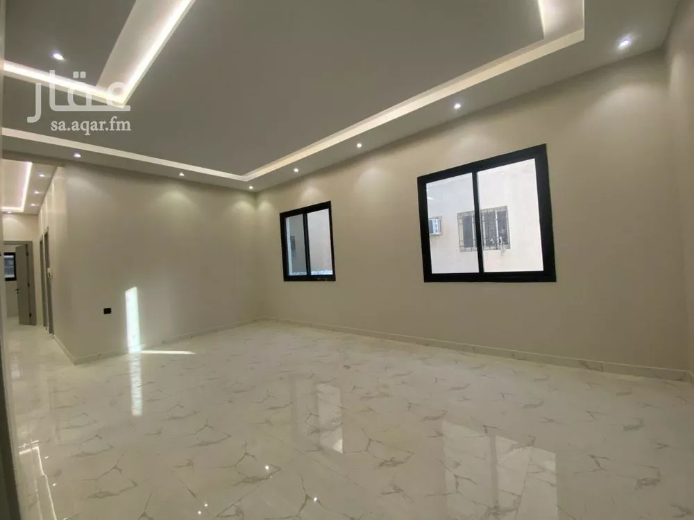 4 bedroom floor in Badr 4