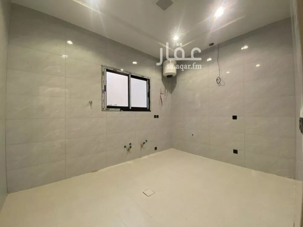 4 bedroom floor in Badr 6