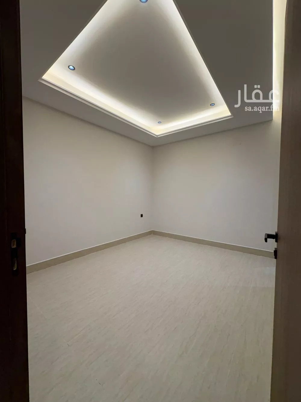 5 bedroom floor in Dirab 8