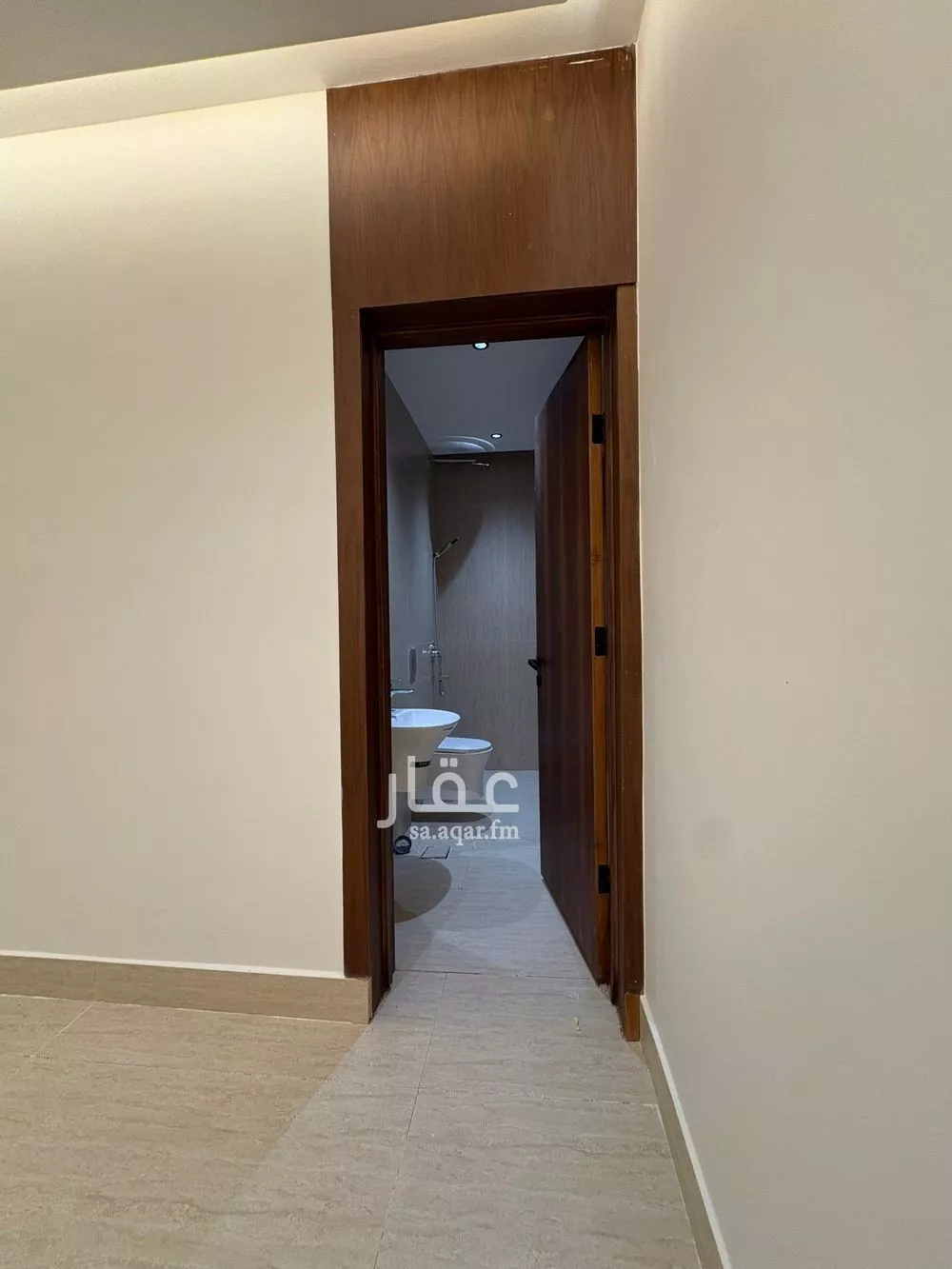 5 bedroom floor in Dirab 9