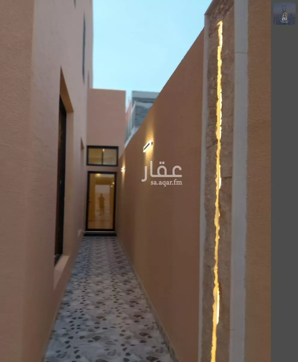 5 bedroom floor in Tuwaiq 7