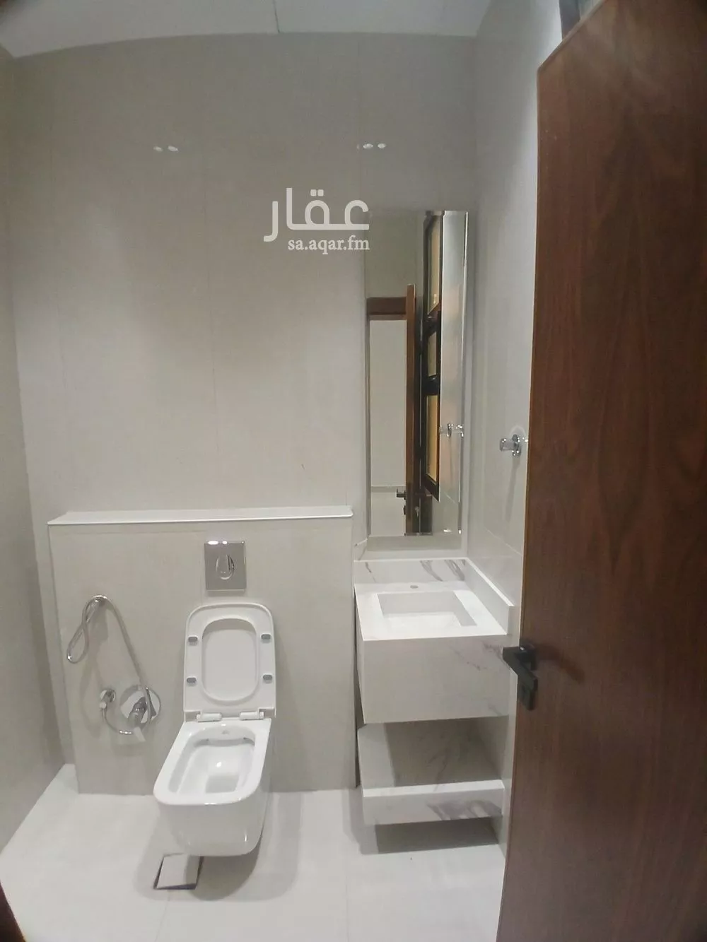 3 bedroom floor in Tuwaiq 16