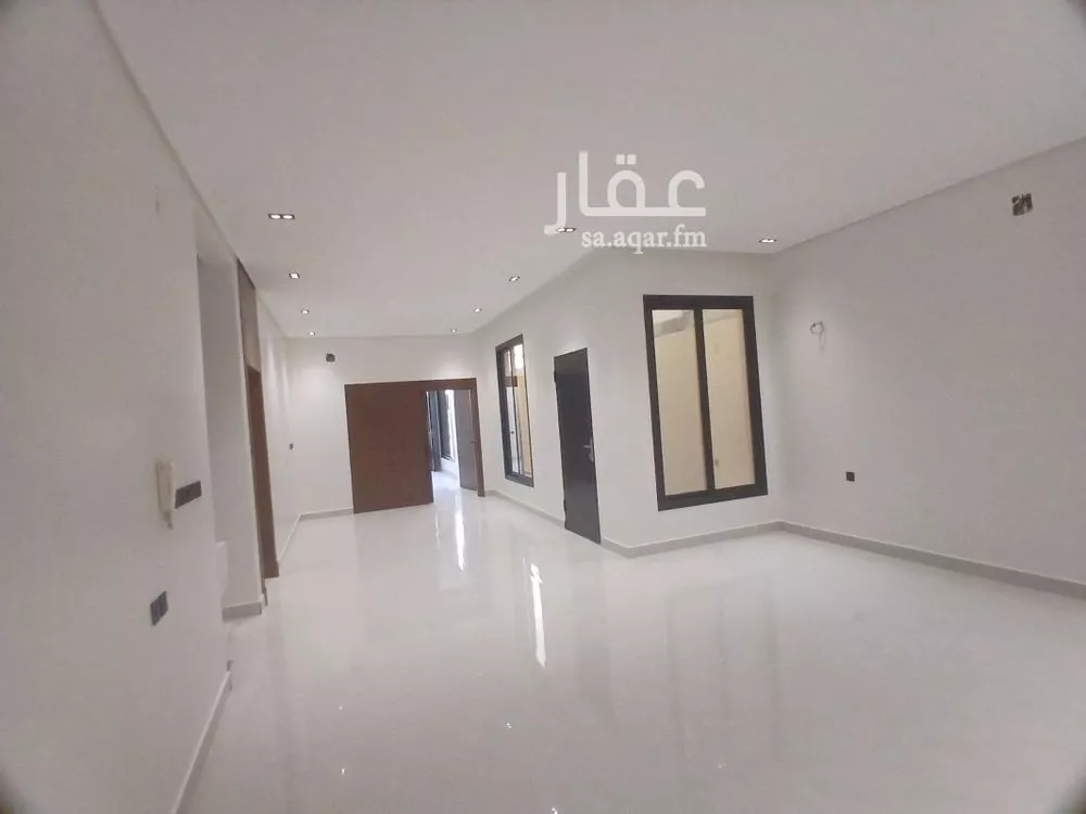 3 bedroom floor in Tuwaiq 7