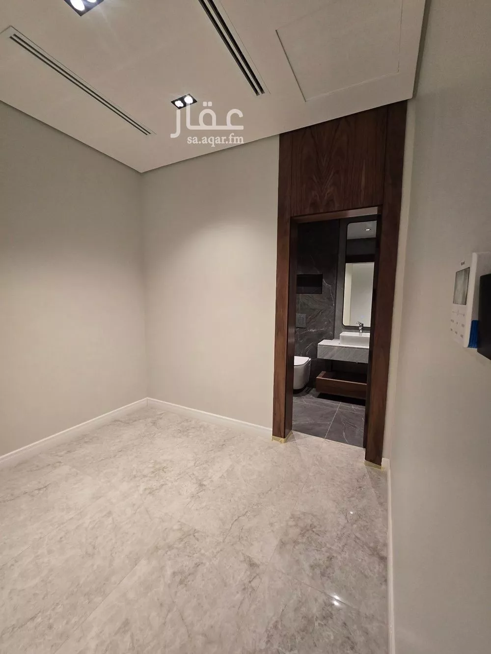 4 bedroom floor in Al Aridh 24