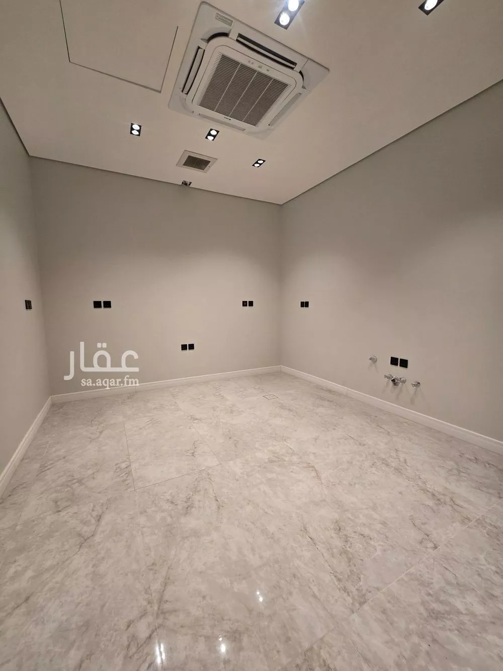 4 bedroom floor in Al Aridh 26