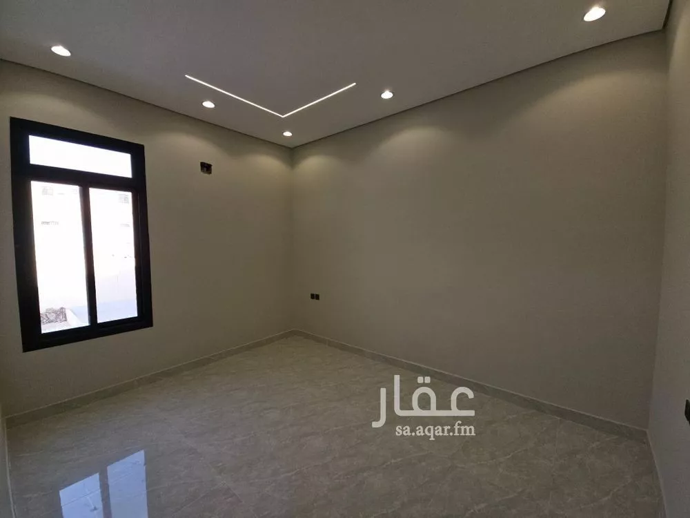 4 bedroom floor in Al Janadriyah 5