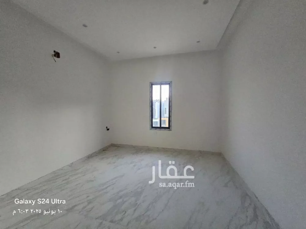 دور 3 غرف في طيبة 11