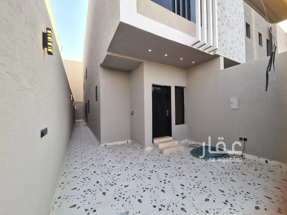 4 bedroom floor in Taibah 2