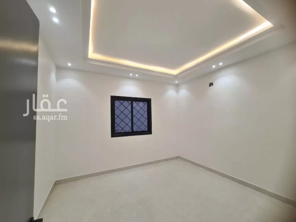 4 bedroom floor in Taibah 11