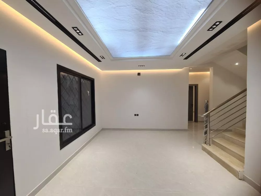 4 bedroom floor in Taibah 9