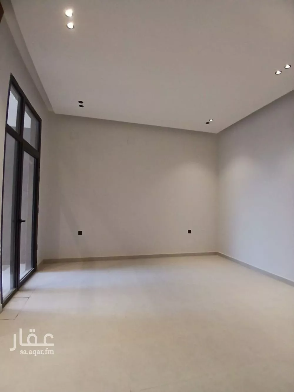 4 bedroom floor in Al Janadriyah 9