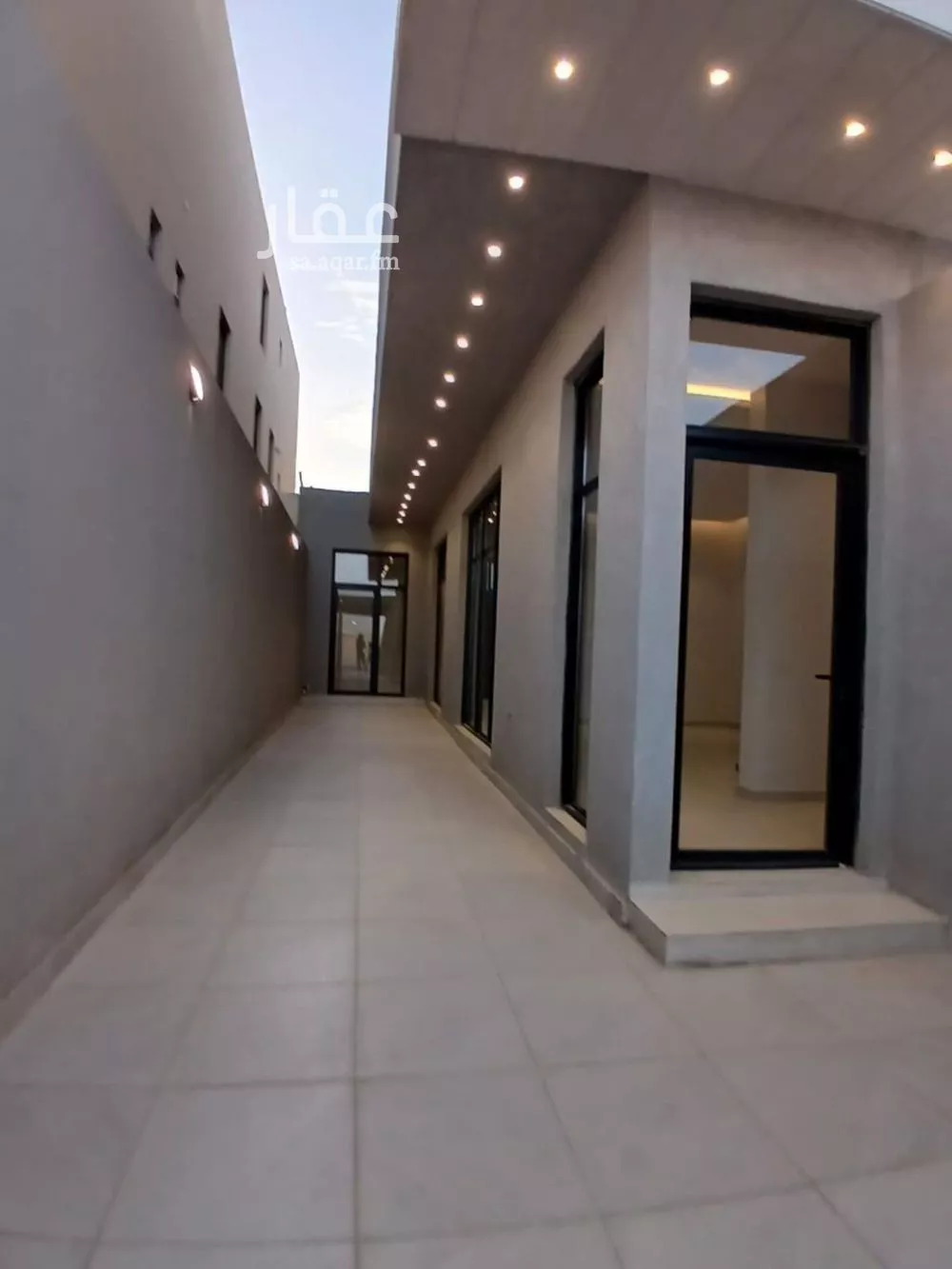 4 bedroom floor in Al Janadriyah 10