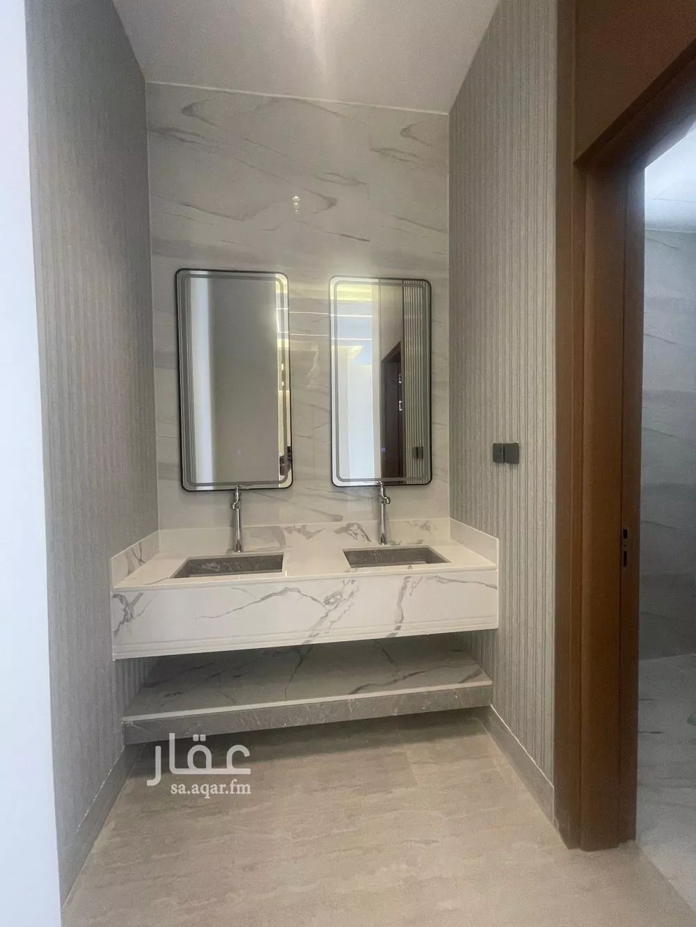 4 bedroom floor in Al Rimal 15