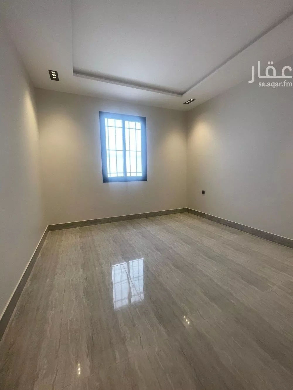 4 bedroom floor in Al Rimal 5
