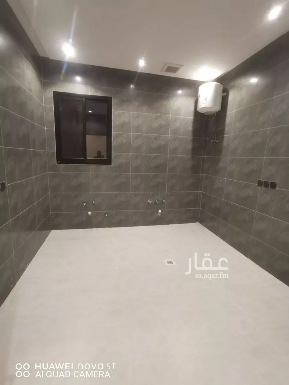 4 bedroom floor in Al Rimal 15