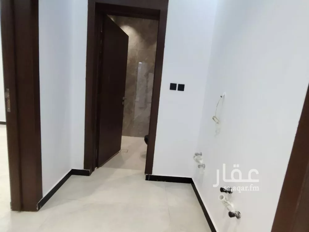 3 bedroom floor in Al Hazm 15