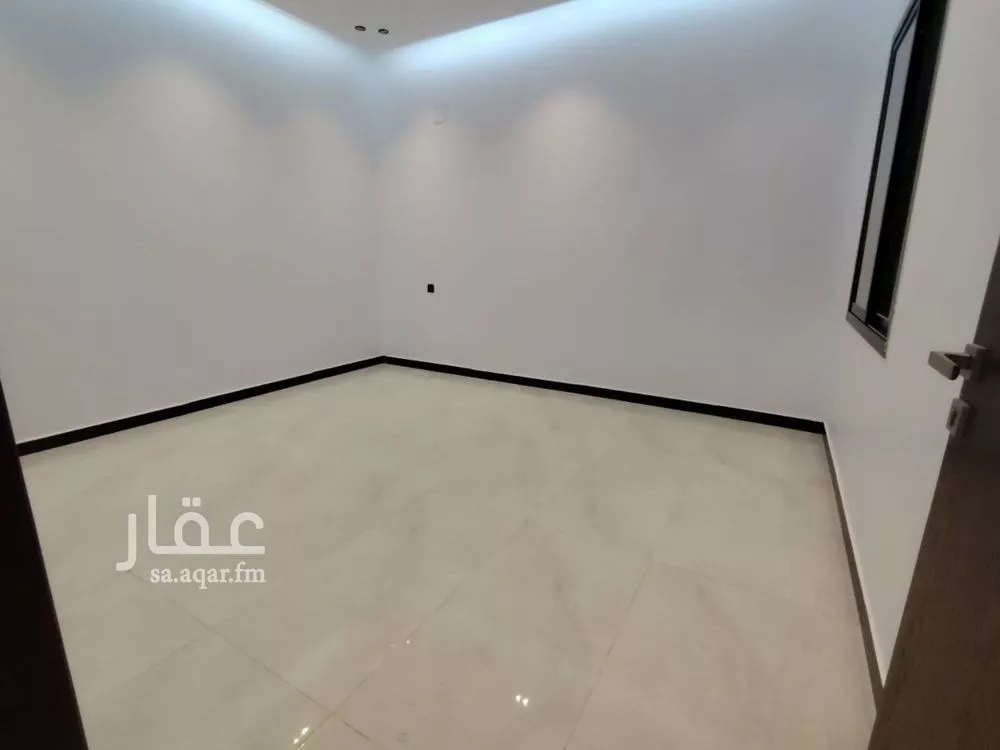 3 bedroom floor in Al Hazm 7