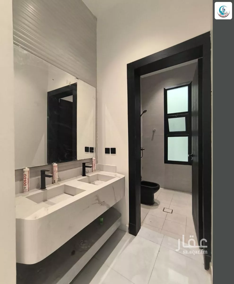 5 bedroom floor in Al Janadriyah 11